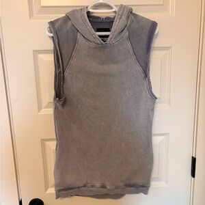 Wilfred Sleeveless Distressed Gray Hoodie